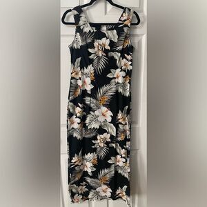 Vintage Pacific Legend Women’s Dress Size Small Black Floral Hawaiian Maxi 90s